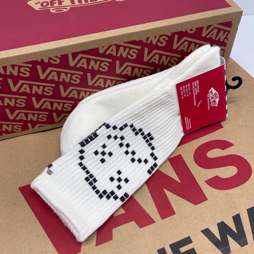 Vans Designer Logo Sport Skater Surfer Crew
Cut Socks 
Clay Crew Socks (1 pair) - Picture 4 of 16